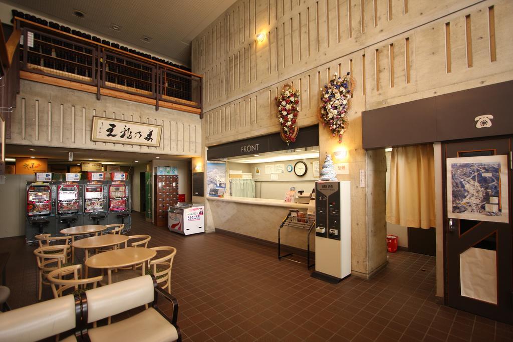 Hotel Chalet Ryuo Yamanouchi  Buitenkant foto